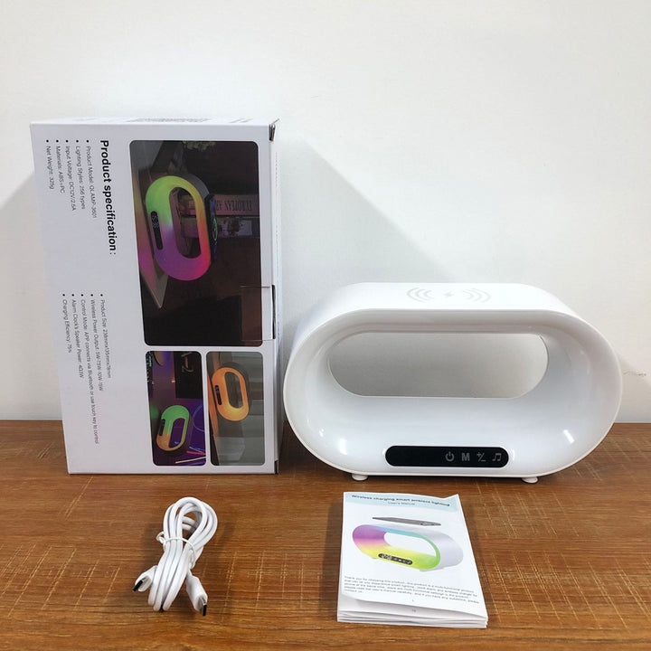 3-in-1 LED-Nachtlicht: Smarte RGB-Lampe mit Wecker und Wireless Charger - Gamo
