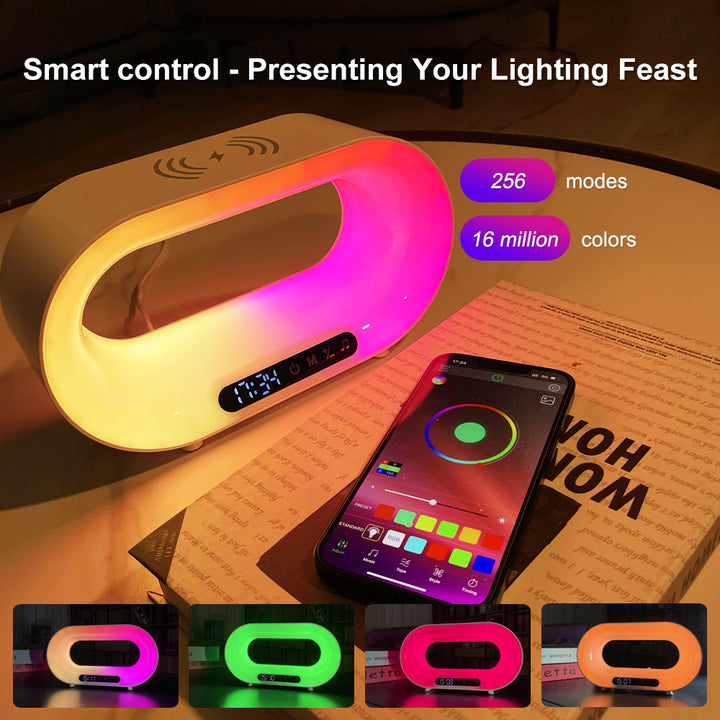 3-in-1 LED-Nachtlicht: Smarte RGB-Lampe mit Wecker und Wireless Charger - Gamo