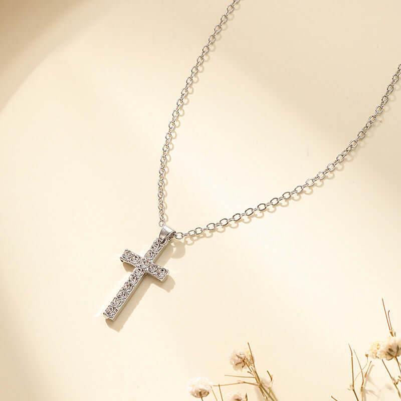 "Jesus Kreuz Halskette – Klassischer und inspirierender christlicher Schmuck für Damen und Herren, aus Edelstahl/Premium-Material, perfekt für den Alltag, religiöse Geschenke, Taufen und besondere Anlässe."